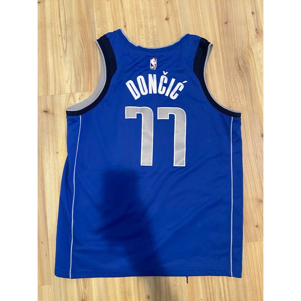 Nike Dallas Mavericks Luka Doncic #77 Swingman Jersey Men's Size XL (52)